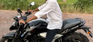 TVS Apache RTR 160 4V 2022 Black