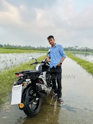 TVS Apache RTR 160 4V 2022 Black