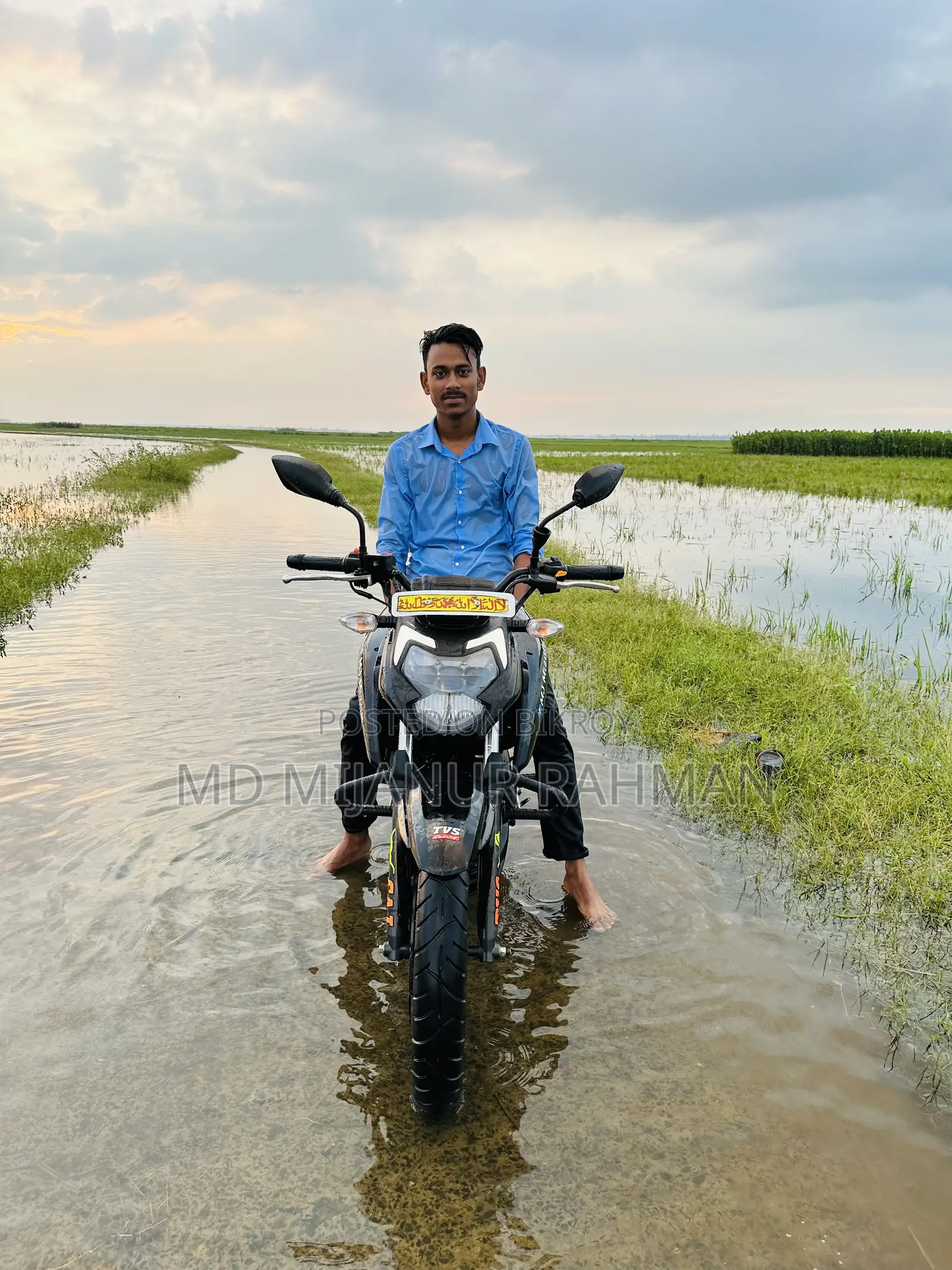 TVS Apache RTR 160 4V 2022 Black