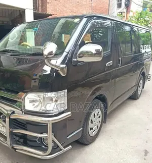 Toyota HiAce 2009 Black