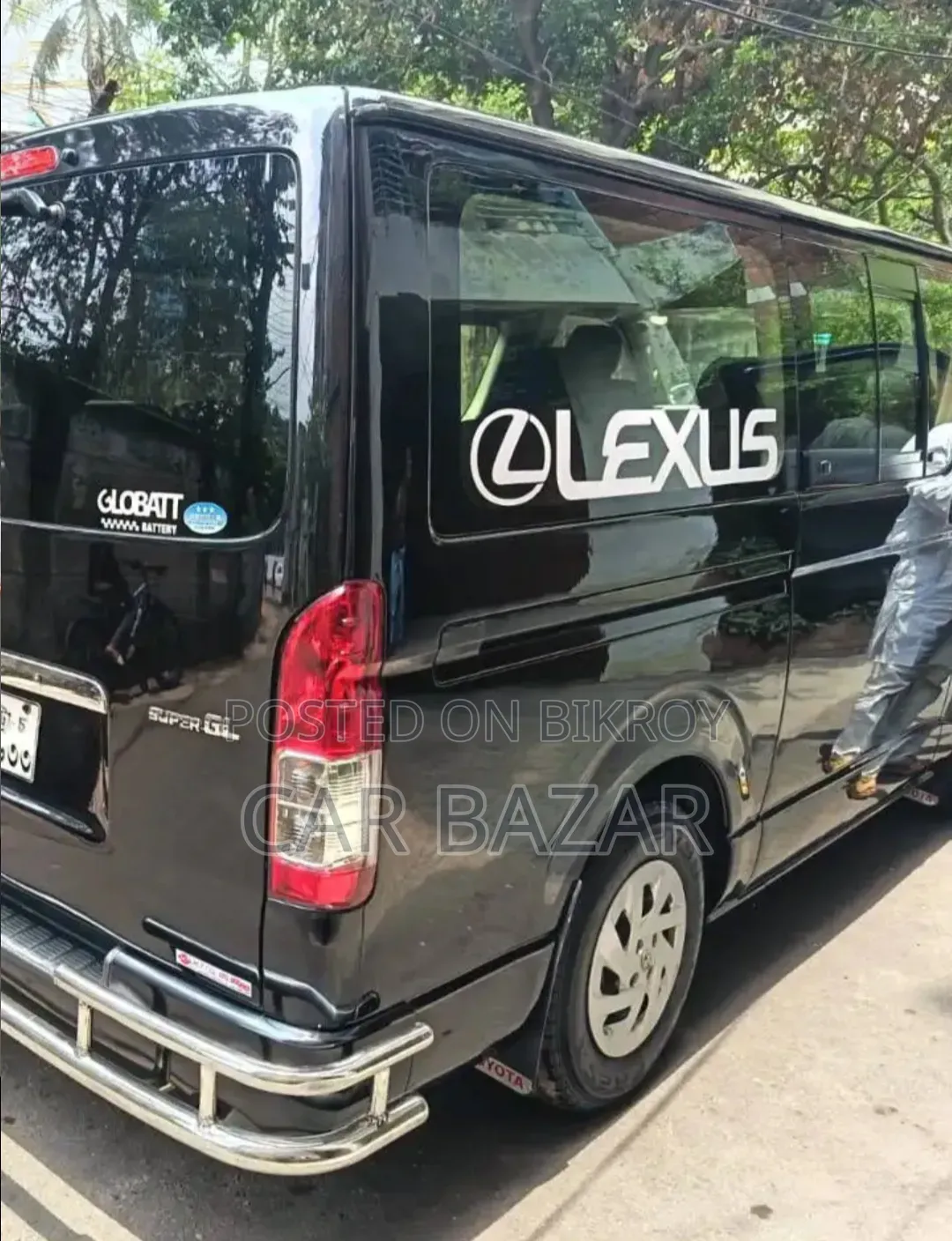 Toyota HiAce 2009 Black