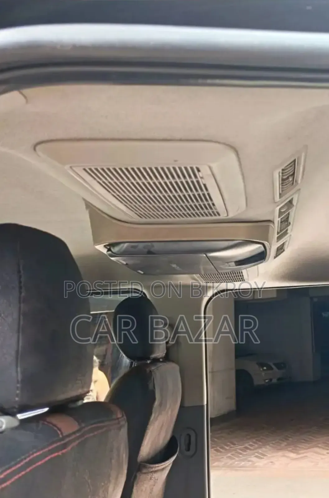 Toyota HiAce 2009 Black