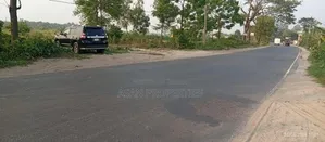 টঙ্গি ঘোড়াশাল হাইওয়ে রোডের সাথে ৬৫ কাঠা জমি বিক্রয় হইবে।