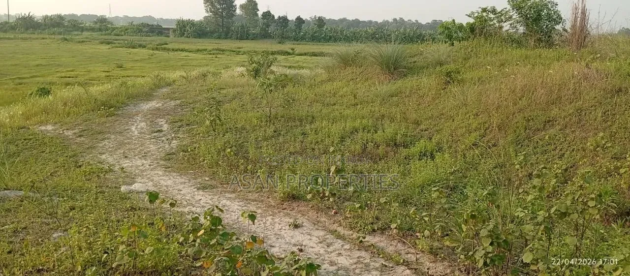 টঙ্গি ঘোড়াশাল হাইওয়ে রোডের সাথে ৬৫ কাঠা জমি বিক্রয় হইবে।