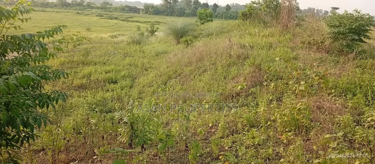 টঙ্গি ঘোড়াশাল হাইওয়ে রোডের সাথে ৬৫ কাঠা জমি বিক্রয় হইবে।