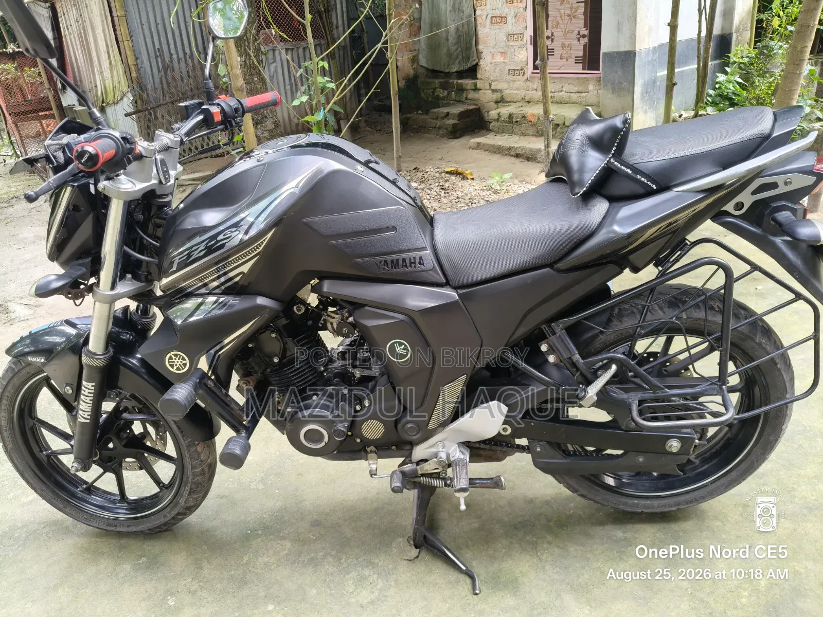 ইয়ামাহা এফজেডএস ভি২ ২০২৪ গ্রে