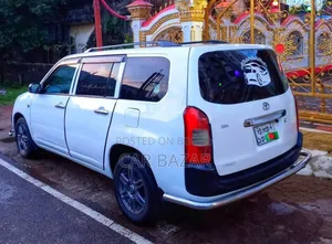 Toyota Probox 1.5 F Extra Package Two-Wheel Drive 2011 White