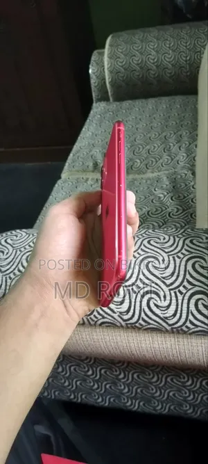 Apple iPhone 11 128 GB Red