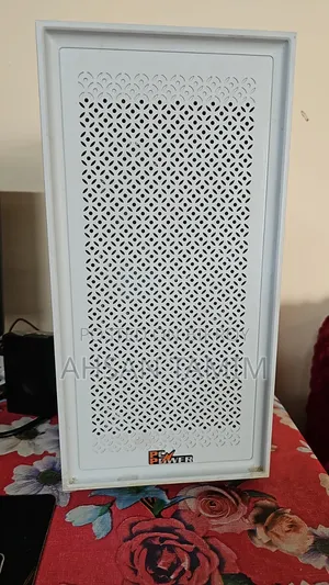 Desktop Computer 8GB Intel Core i5 SSD 512GB