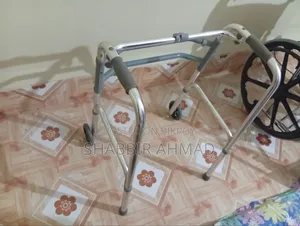 হাঁটাচলার সাপোর্টে ব্যবহৃত টু-হুইল ওয়াকার বিক্রি হবে