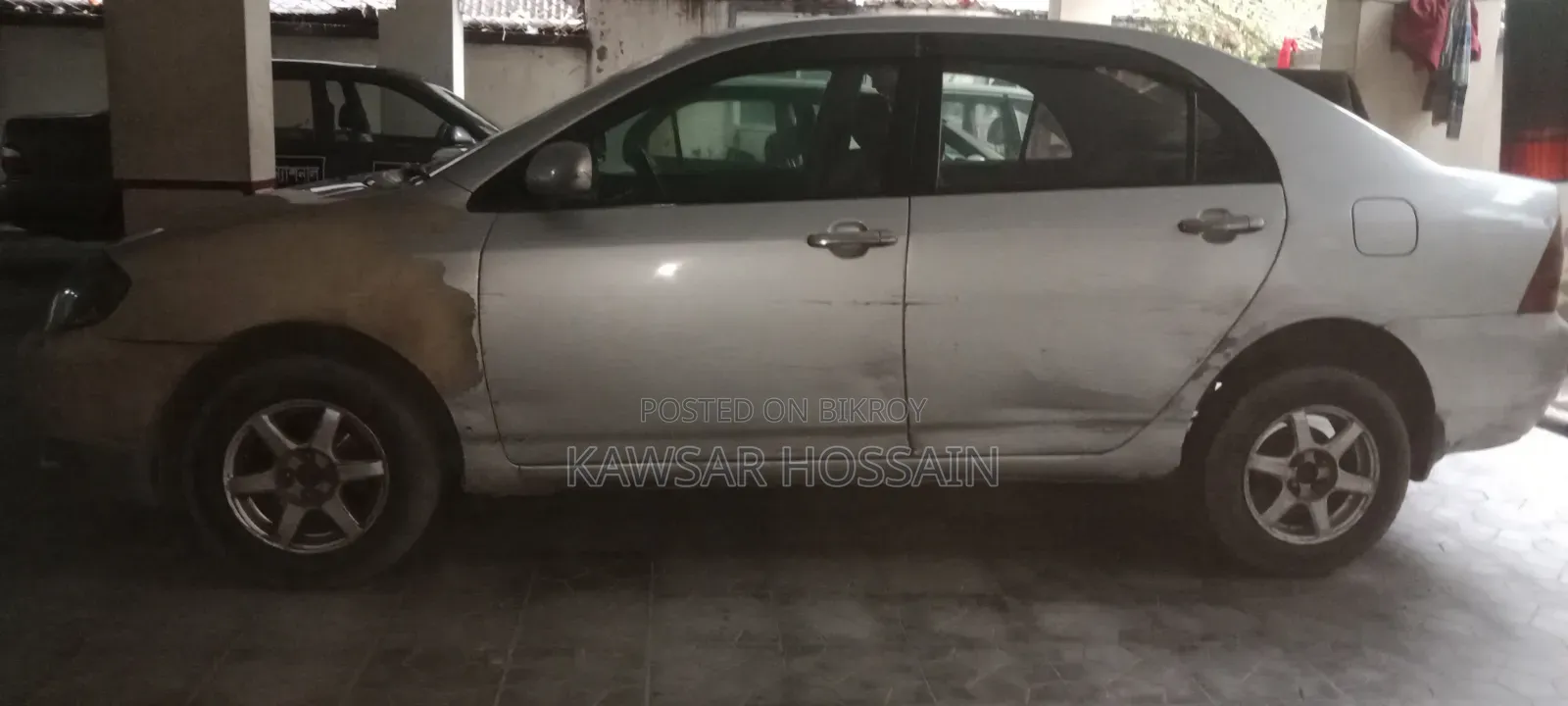 টয়োটা করোল্লা ২০০১ সিলভার