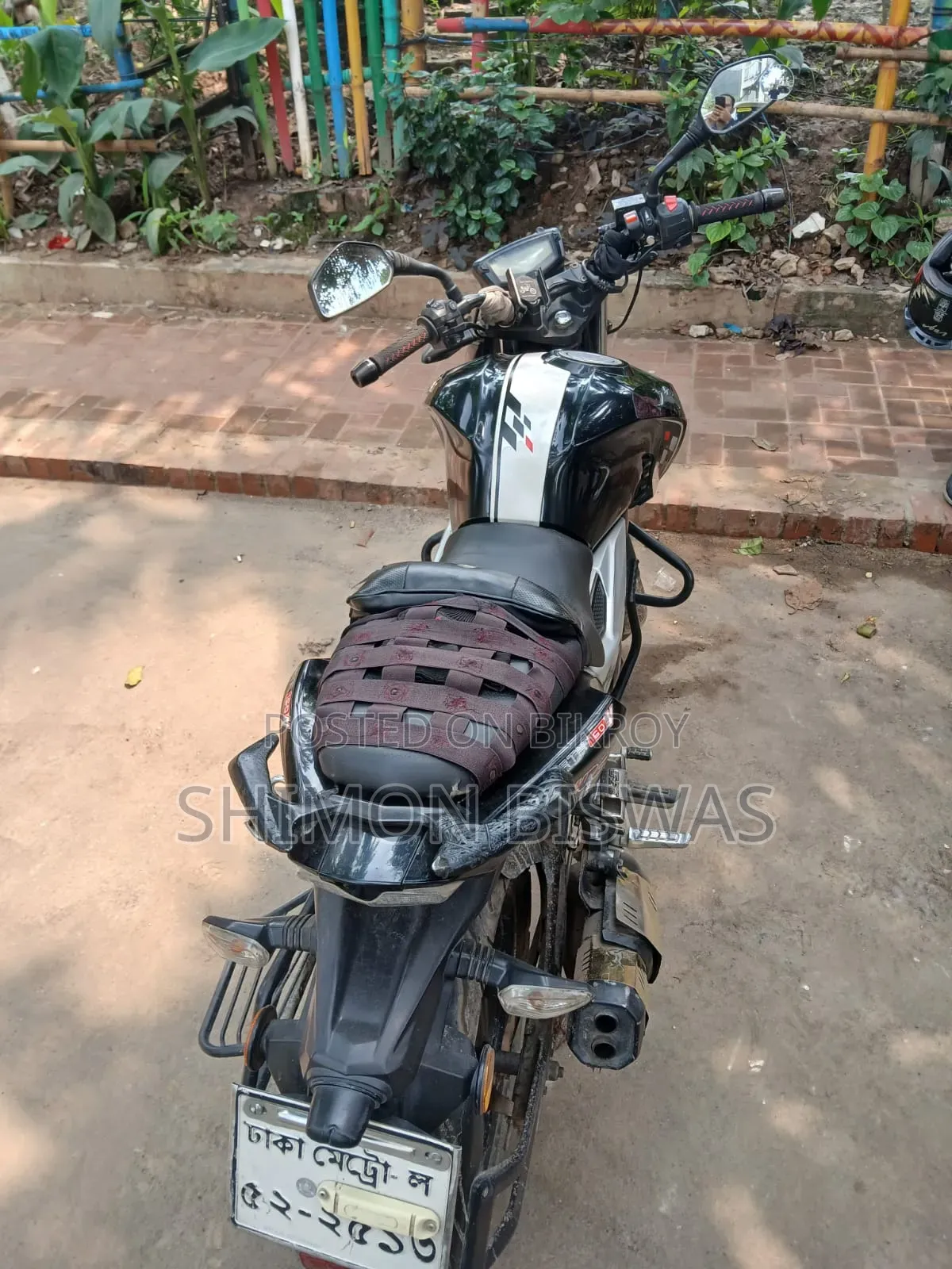 TVS Apache RTR 160 4V 2021 Black