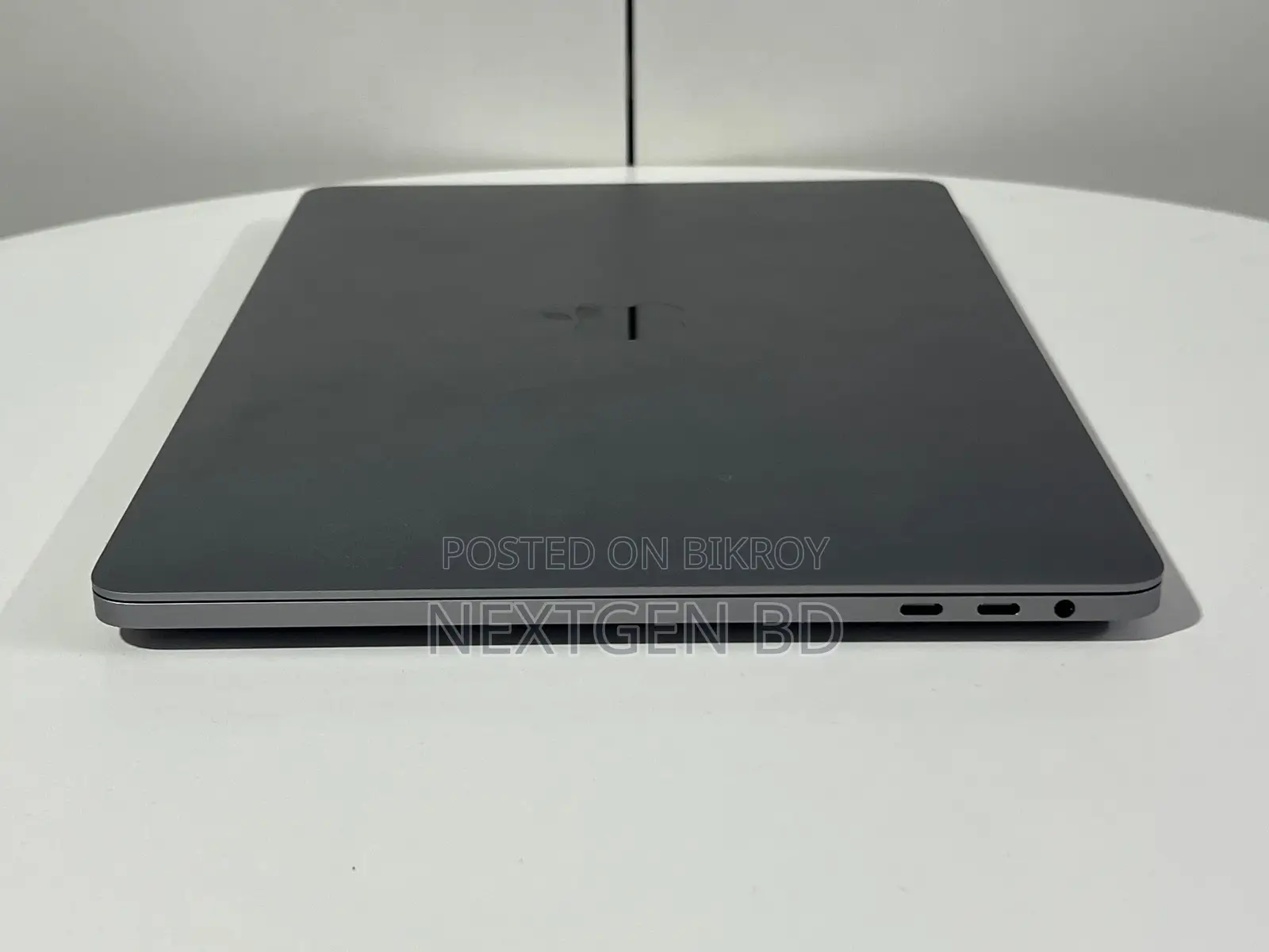 Apple MacBook Pro 2020 Laptop 16GB Intel Core i5 512GB SSD