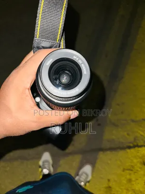 ডিএসএলআর ক্যামেরা
