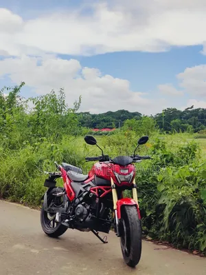 রানার বোল্ট ১৬৫আর ২০১৯ লাল