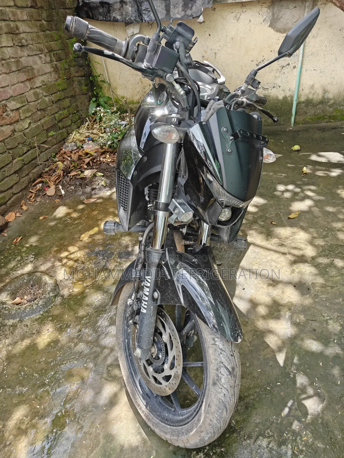 ইয়ামাহা এফজেড ২০২৫ কালো