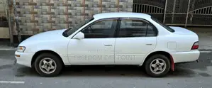 Toyota Corolla Sedan 1994 White