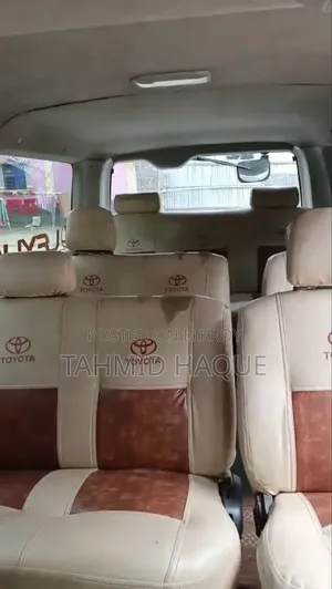 Toyota HiAce 2005 White