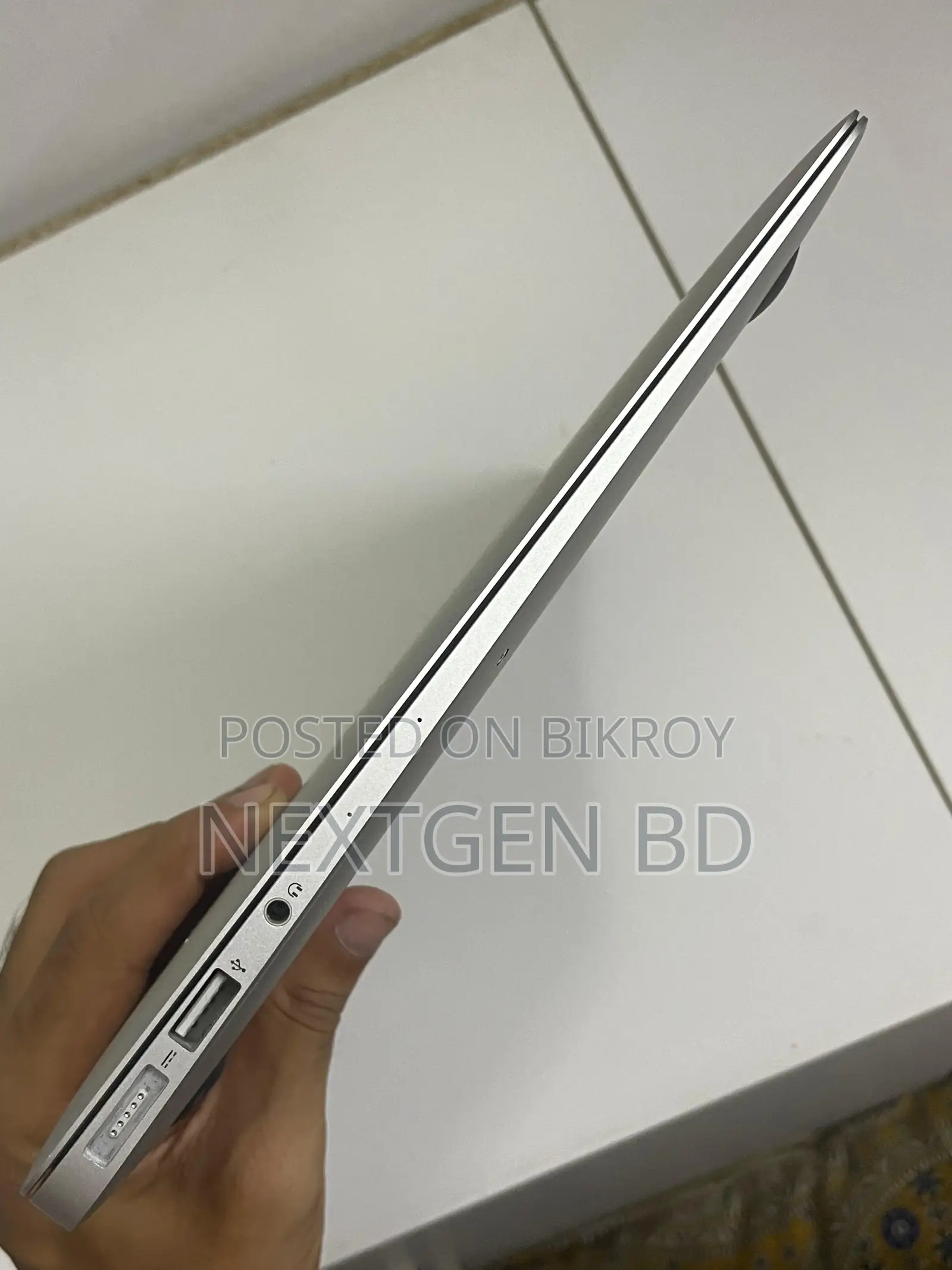 Laptop Apple MacBook Air 2017 8GB Intel Core i5 SSD 128GB