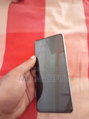 রিয়েলমি ৬৪ জিবি গ্রিন