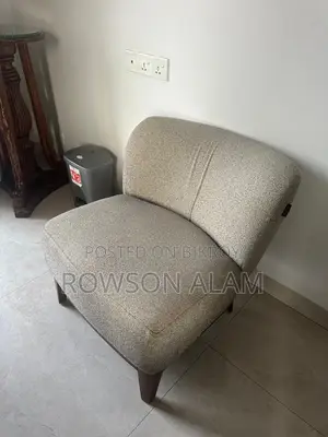 Hatil Chair