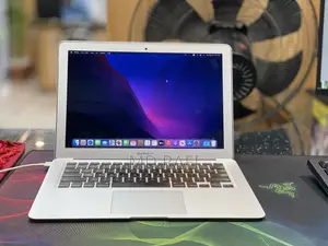 Laptop Apple MacBook Air 2017 8GB Intel Core i5 SSD 128GB