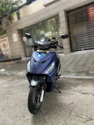 Hero Maestro Edge 110cc Scooty 2025 Blue