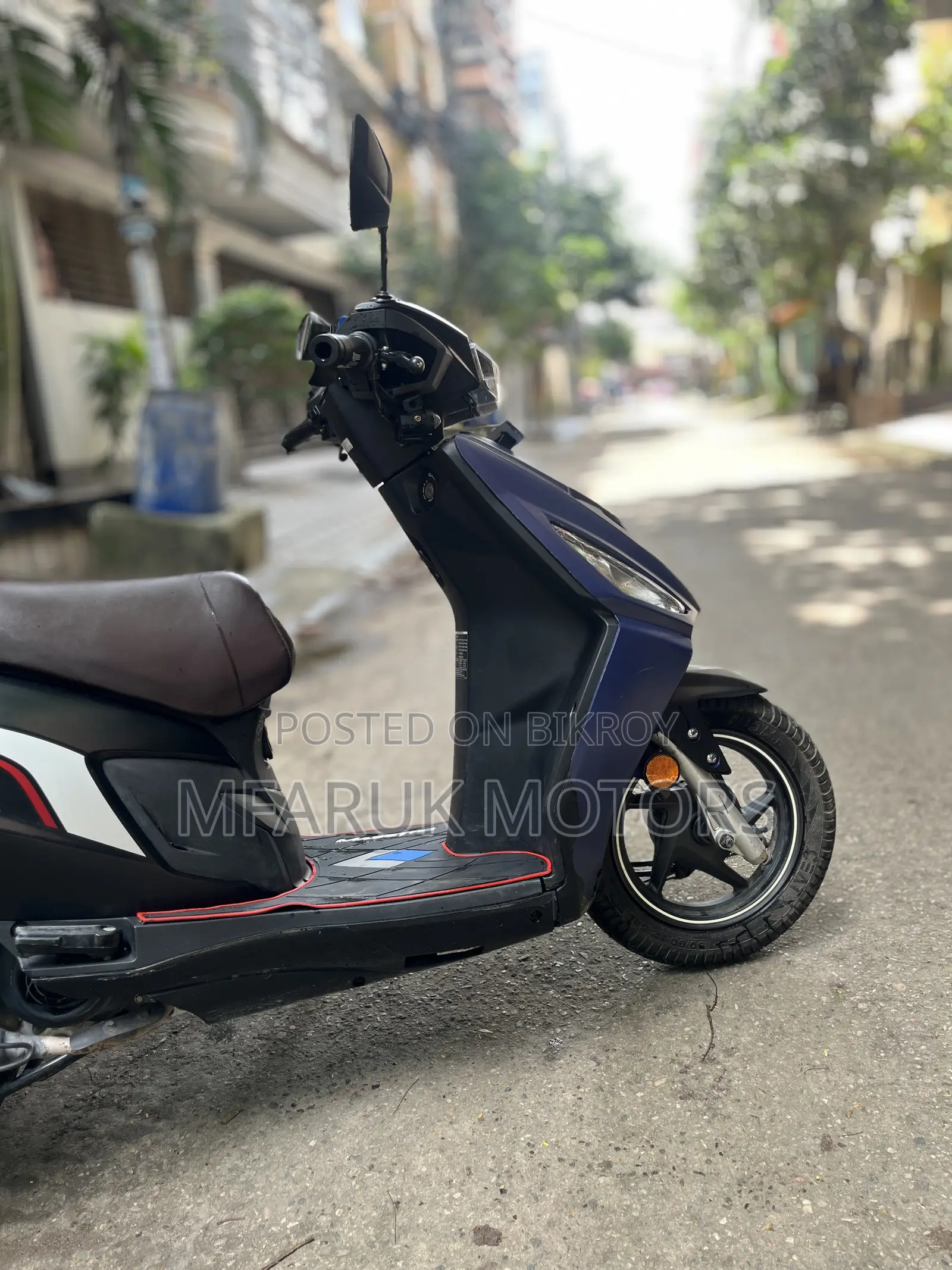 Hero Maestro Edge 110cc Scooty 2025 Blue