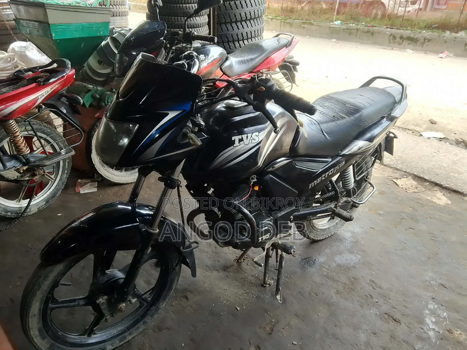 TVS 2017 Black