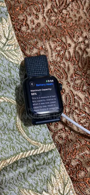 অ্যাপল ওয়াচ এসই ২ ২য় প্রজন্ম
