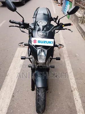 সুজুকি জিক্সার ২০২৩ ব্ল্যাক