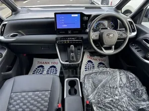 New Toyota Voxy 2026 Pearl