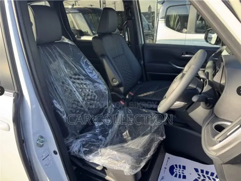 New Toyota Voxy 2026 Pearl