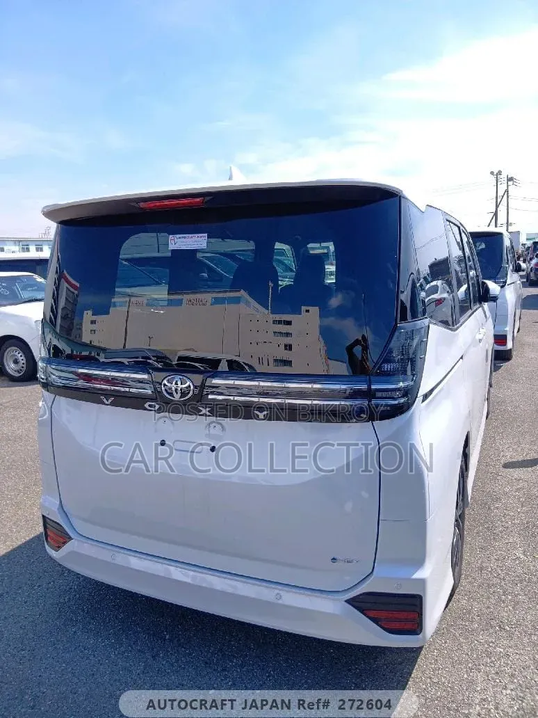 New Toyota Voxy 2026 Pearl