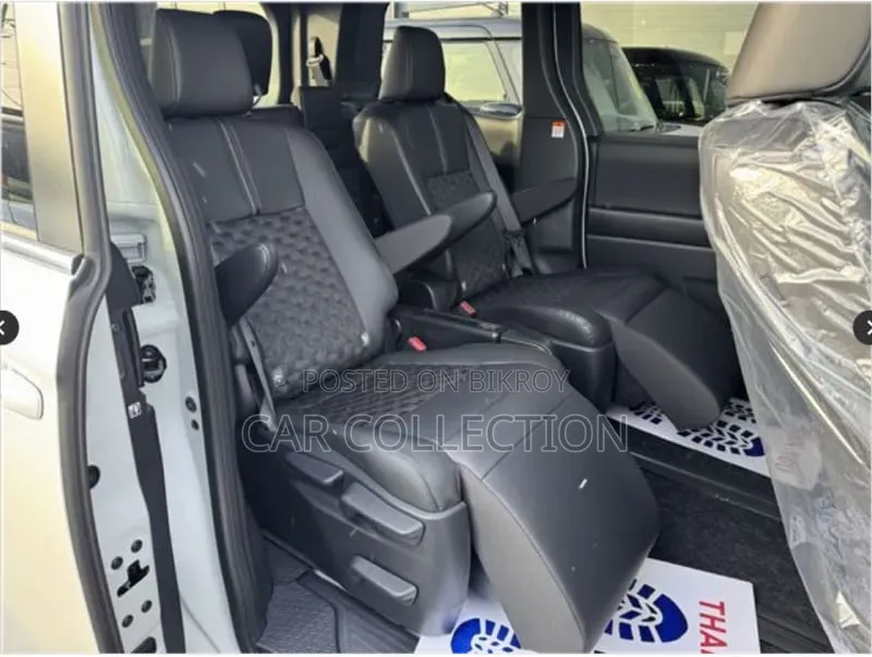 New Toyota Voxy 2026 Pearl