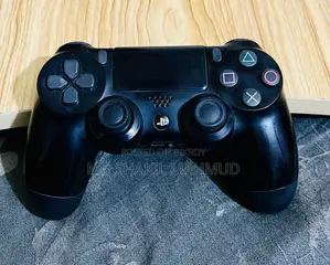 PS4 Controller (SONY Dualshock 4 Wireless Controller)