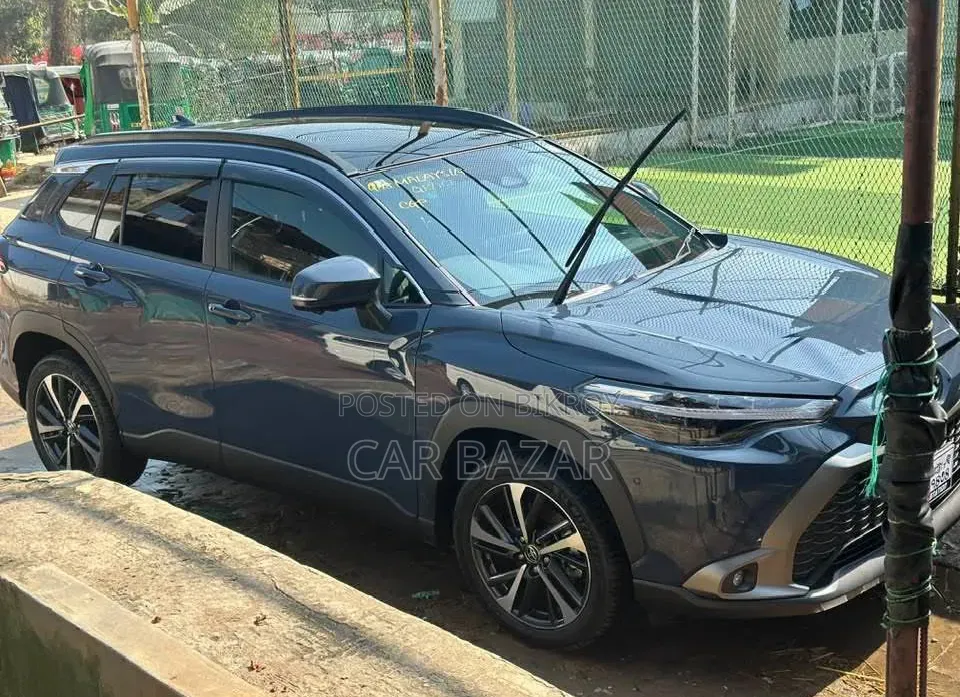 Toyota Corolla Cross LE 2025 Gray