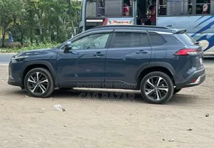Toyota Corolla Cross LE 2025 Gray