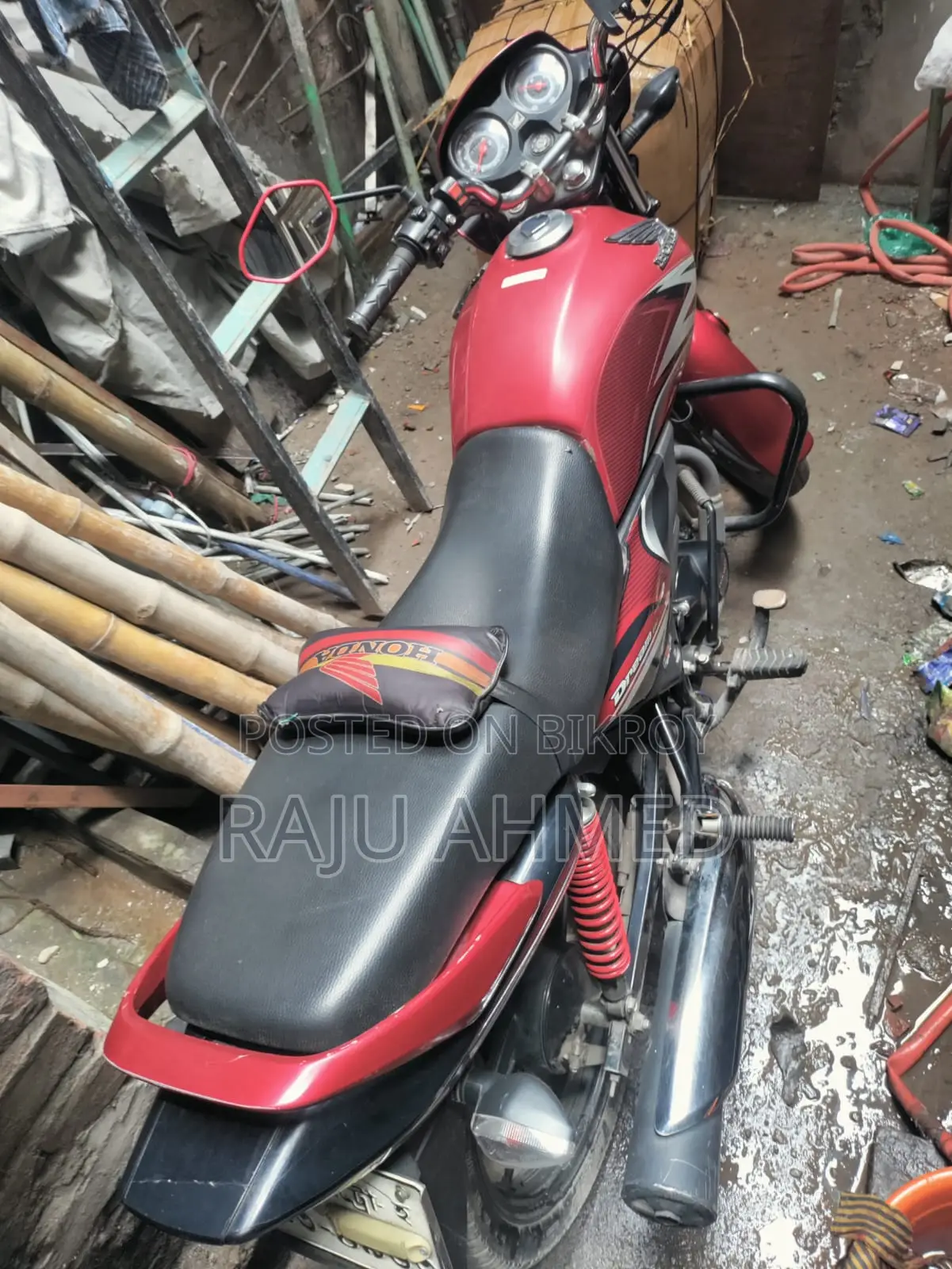 হোন্ডা ড্রিম নিও ২০২৪ লাল