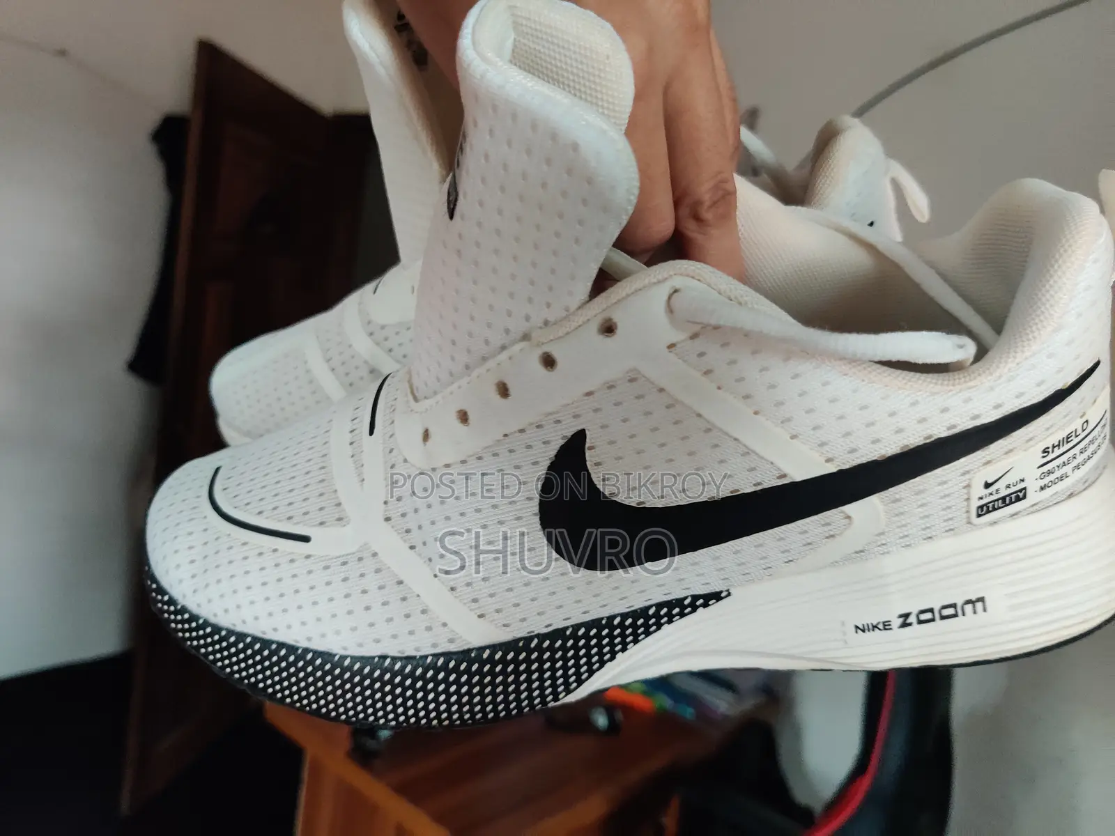 Nike Zoom Sneakers