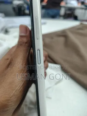 স্যামসাং গ্যালাক্সি এ১২ ১২৮ জিবি সাদা