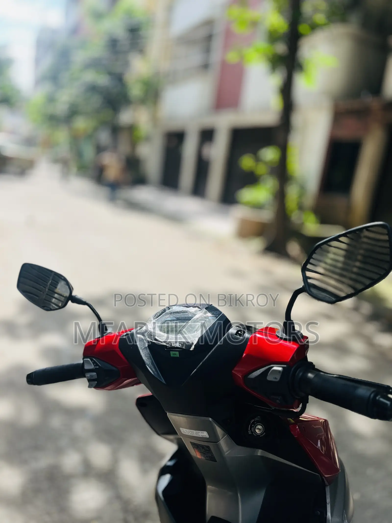 হিরো জুম ১২৫ ২০২৬ লাল