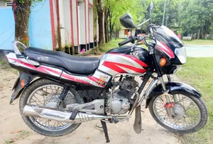 টিভিএস স্ট্রাইকার ১২৫ ২০০৪ ব্ল্যাক