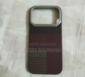 আইফোন ১৭ প্রো ম্যাক্স কাভার