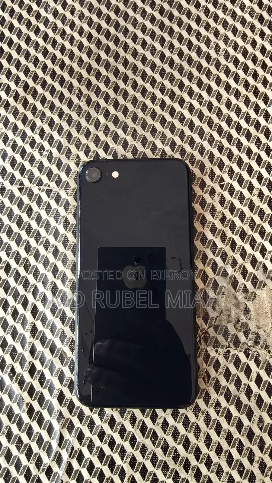 Apple iPhone SE (2022) 64 GB Black
