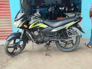 TVS Metro 2015 Green