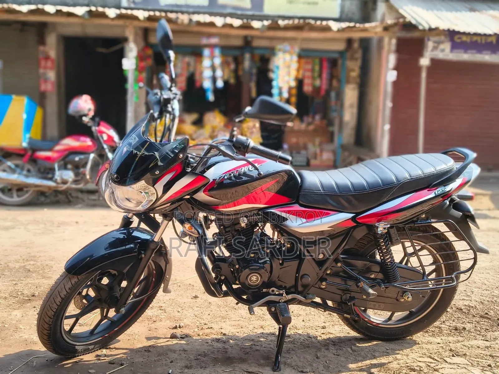 বাজাজ ডিসকভার ১১০ ২০২১ রেড
