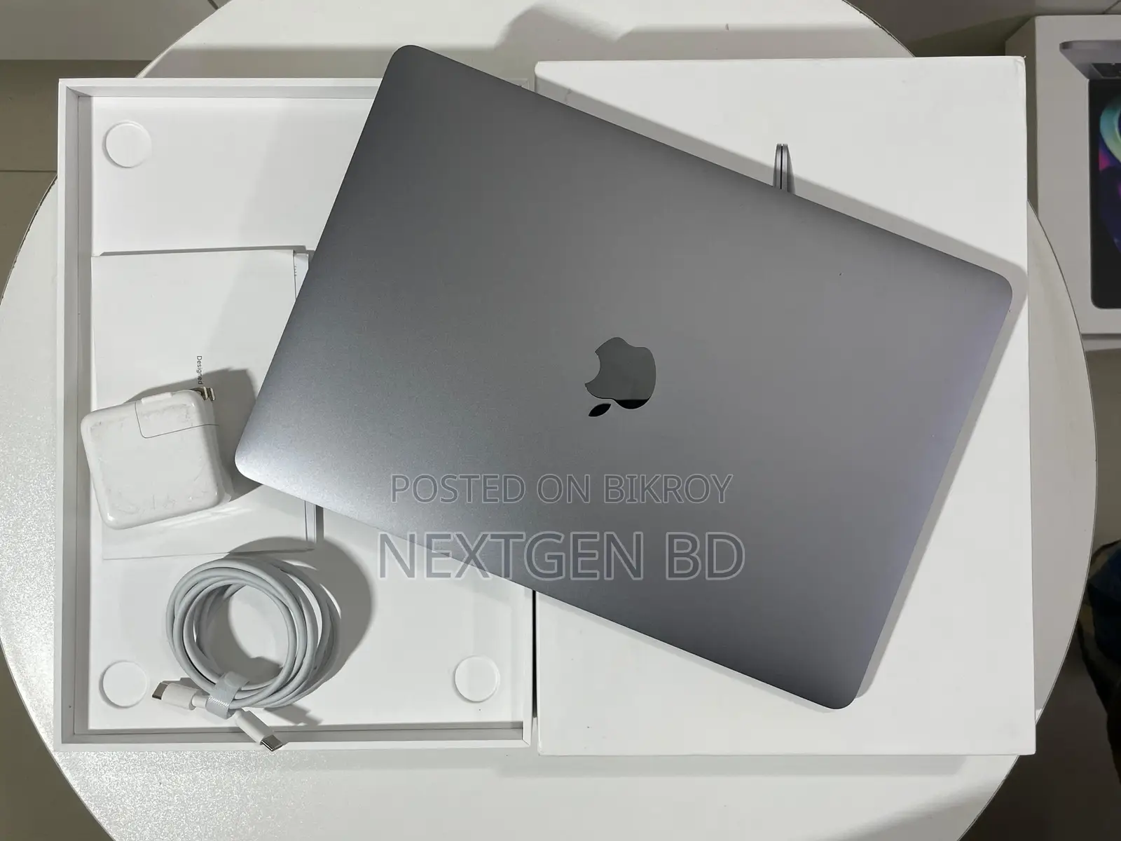 Laptop Apple MacBook Air 2018 8GB Intel Core i5 SSD 256GB