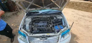 টয়োটা করোল্লা ২০০১ হোয়াইট