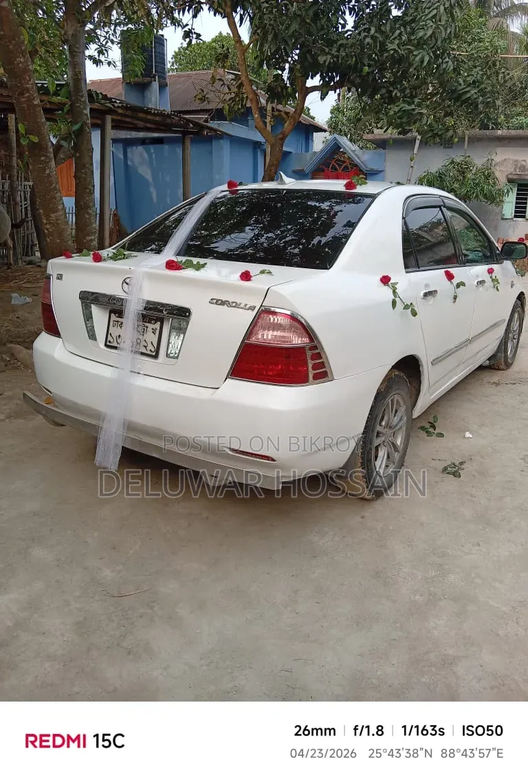 Toyota Corolla 2001 White